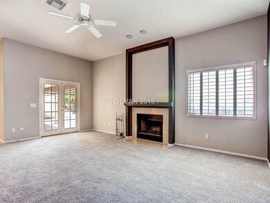 Family Room. SPACIOUS AND GREAT FOR ENTERTAINING