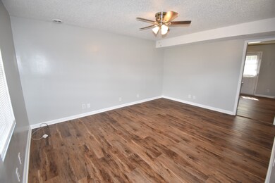 3276 Tower Dr unit B, Clarksville, TN 37042 - photo 2