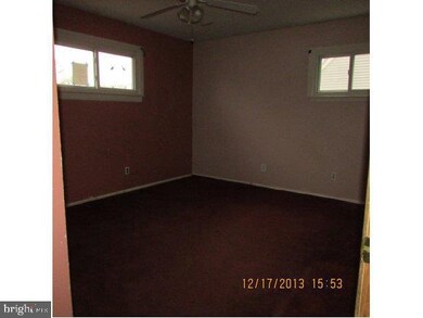 607 Smith Ln, Mount Holly, NJ 08060 - photo 5