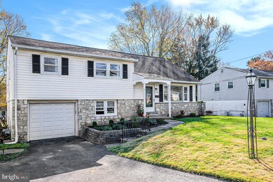 220 Woodlawn Dr, Lansdale, PA 19446 - photo 2