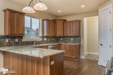 5792 Grand Teton Loop-print-006-Kitchen