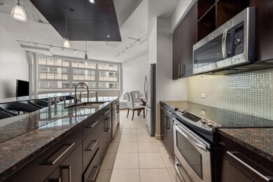 Montgomery Plaza unit 2532, Fort Worth, TX 76107 - photo 5