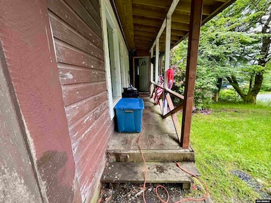 82 Shoup St, Ketchikan, AK 99901 - photo 5