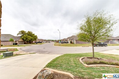 2819 Crystal Ann Dr, Temple, TX 76502 - photo 3