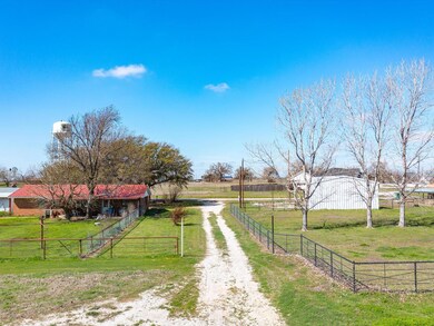 349 School House Rd, Paradise, TX 76073 - photo 6