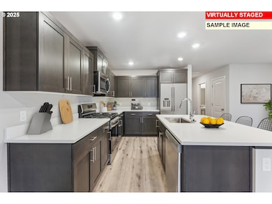 668 Merriott Ln, Woodburn, OR 97071 - photo 2