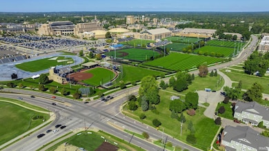 1705 S Bend Ave Unit 404 Ave unit 404, South Bend, IN 46617 - photo 2