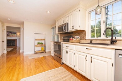 12 Roosevelt Ave, Danvers, MA 01923 - photo 7
