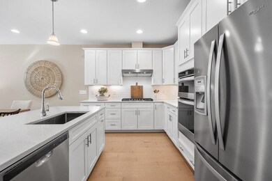 114 Orchard Dr unit 8, Sudbury, MA 01776 - photo 3