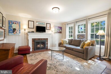 7305 Pinecastle Rd, Falls Church, VA 22043 - photo 5