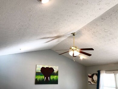 1108 3rd St, Waynesboro, VA 22980 - photo 6