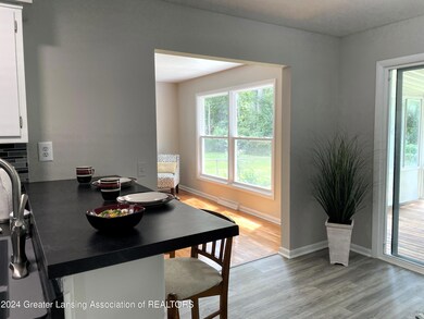 2311 Victor Ave, Lansing, MI 48911 - photo 7