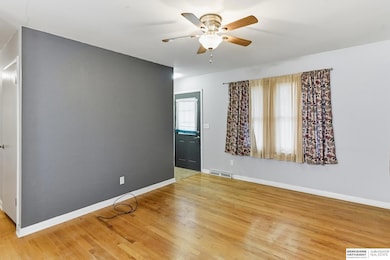 1428 Maenner Dr, Omaha, NE 68114 - photo 3