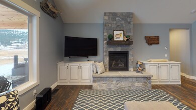 Floor to Ceiling Fireplace