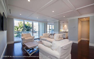100 Royal Palm Way Palm Beach-small-007-
