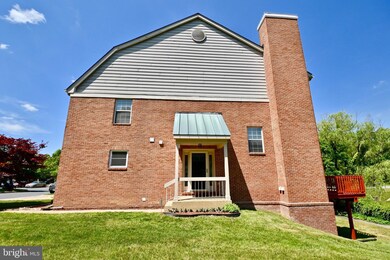 9206 Vanfleet Ct, Laurel, MD 20708 - photo 2