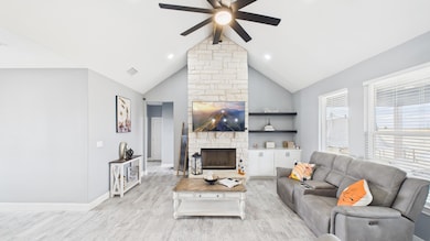 CAM03710G0-PR0154-STILL024