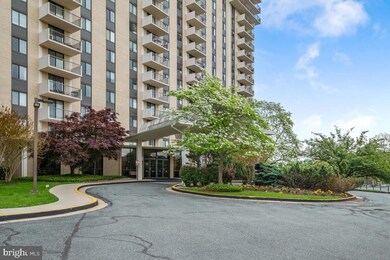 Westlake Towers unit 1402, Bethesda, MD 20817 - photo 2