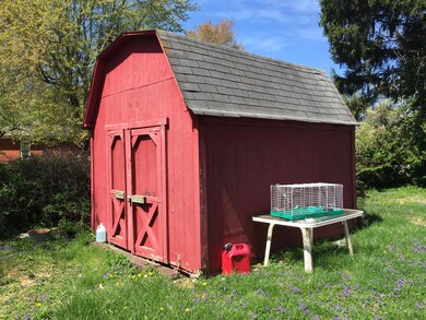 8218 Michael Ray Dr, Louisville, KY 40219 - photo 3