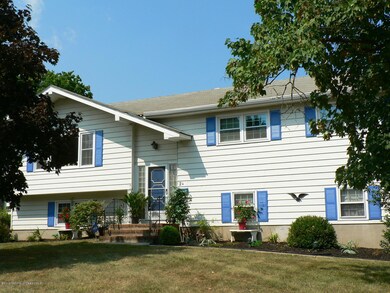 20 Whitehall Cir FRTrr1