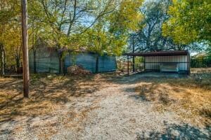 801 J e Woody Rd, Springtown, TX 76082 - photo 2