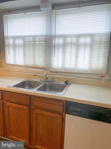 9 Kings Grant Way, Wilmington, DE 19802 - photo 3