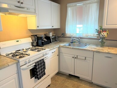 9 Sheridan St, Lawrence, MA 01841 - photo 2