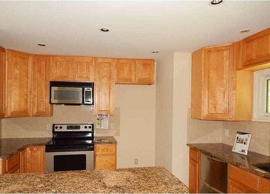 8618 Patton Rd, Glenside, PA 19038 - photo 4