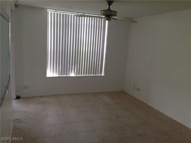 Empty room with ceiling fan