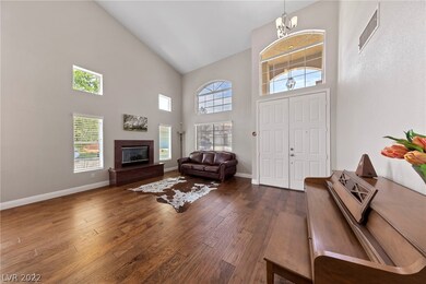 *GRAND FOYER*RED GRANITE FIREPLACE*