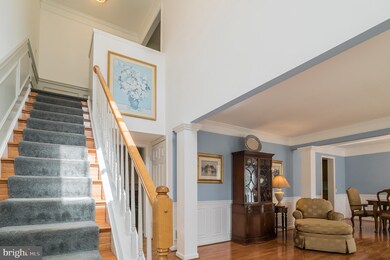 2906 Chevoit Hill Ct, Woodbridge, VA 22191 - photo 4