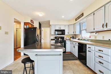 104 Moss Ct, Stephens City, VA 22655 - photo 7