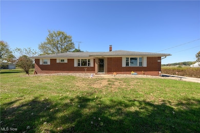 3015 Avalon Rd NW, Carrollton, OH 44615 - photo 2