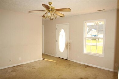 115 Stonefield Cir, Shelbyville, TN 37160 - photo 2