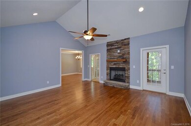 Living Room/FP/Vaulted Ceilings