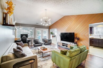 6325 Lakota Meadows Dr, Liberty Township, OH 45044 - photo 7