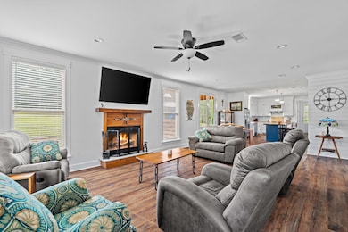 173_R_Thompson_Road-9