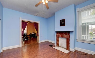 Living Room (2) (3)