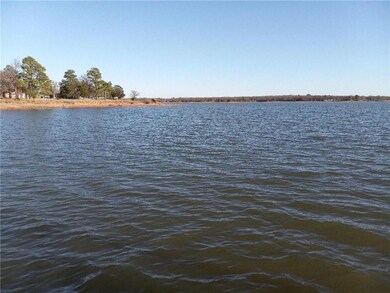 15305 Perry Rd, Shawnee, OK 74801 - photo 2