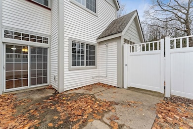 82 Winding Brook Dr, South Burlington, VT 05403 - photo 3