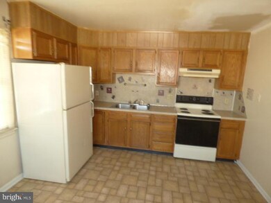 17505 Virginia Ave, Hagerstown, MD 21740 - photo 2