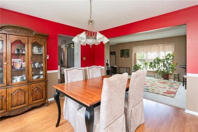 4231 SW 27th St, Des Moines, IA 50321 - photo 7