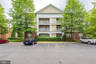 22607 Blue Elder Terrace unit 203, Ashburn, VA 20148 - photo 2