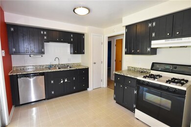 3415 Virginia St, Columbus, IN 47203 - photo 5