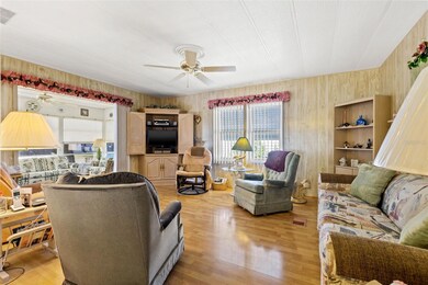 35121 Wagner Way, Zephyrhills, FL 33541 - photo 6