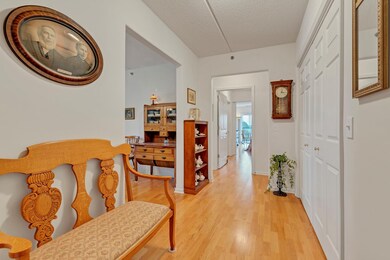 351 Town Place Cir unit 408, Buffalo Grove, IL 60089 - photo 5