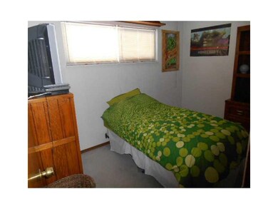 1073 Catherine Dr, Conway, PA 15027 - photo 6