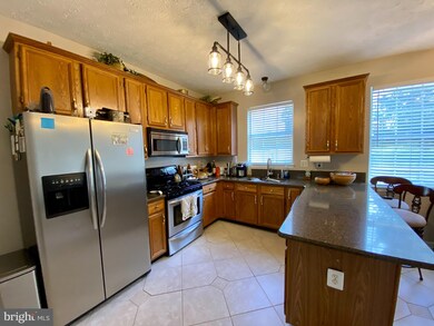 1702 Old Drummer Boy Ln, Fort Washington, MD 20744 - photo 4