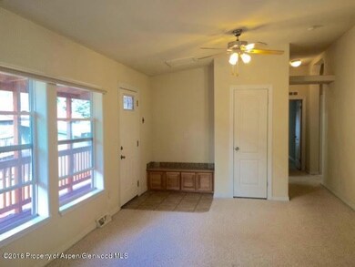 ENTRY-DINING
