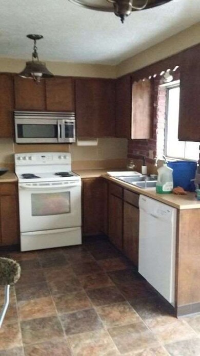 1112 E Sheridan Ave, Nampa, ID 83686 - photo 3